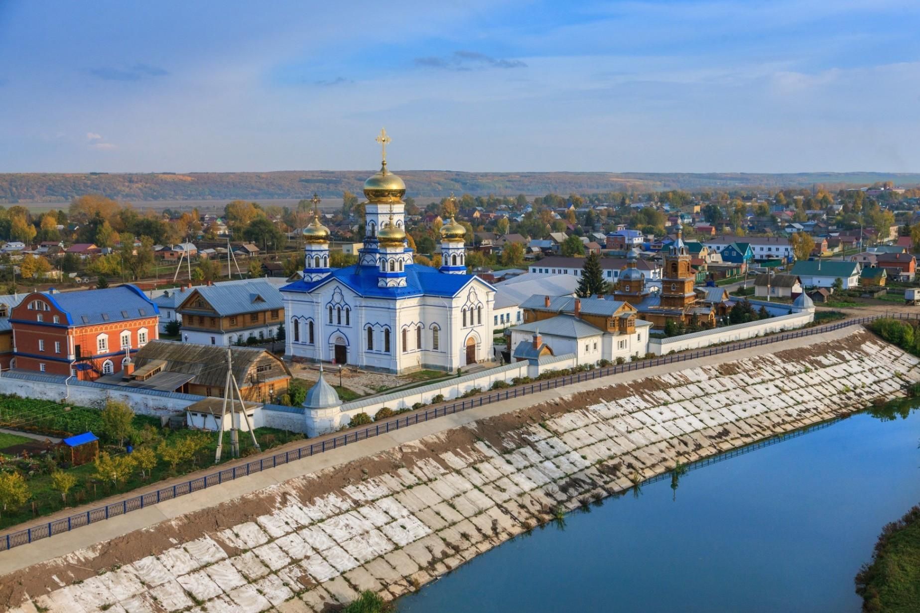 Пешком в историю